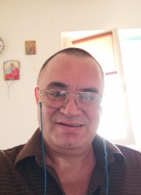ISTVAN CSEP, 53, Romania, Cluj-Napoca