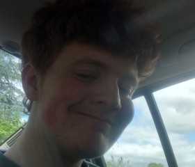 Leo, 19, Gaillimh