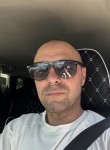 Vasiliy, 44, Moscow