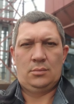 Вадим из Саратова 45 лет