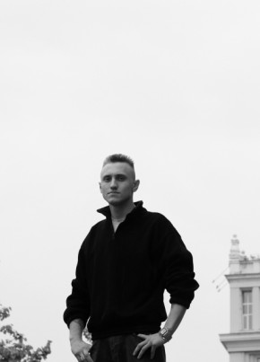 Костя из Москвы 20 лет
