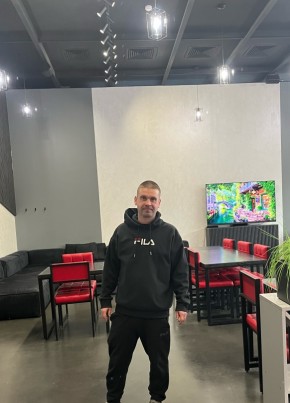 Артём из Смоленска 37 лет