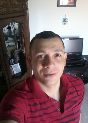 Diego Velez, 43, Colombia, Medellin