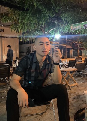 Lâm Anh, 28, Vietnam, Ho Chi Minh City