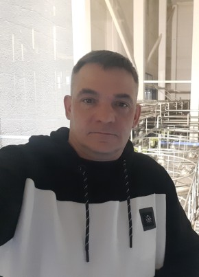 Евгений Петров