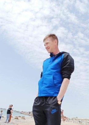 Aleksey, 35, Russia, Yevpatoriya