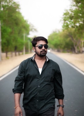 Rockey, 24, India, Godda