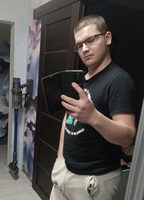 Aleksey Shestovets, 19, Belarus, Rechytsa