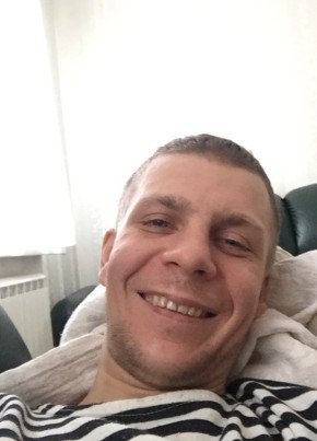 Денис, 40, Россия, Санкт-Петербург