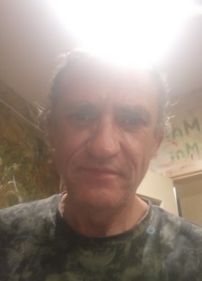 Александр из Сертолово 51 год