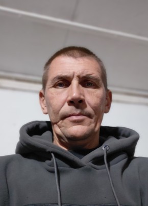 Денис из Снежное 47 лет