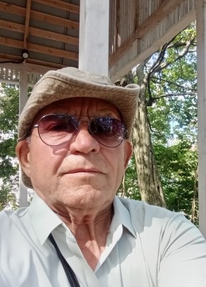 Владимир из Калининграда 73 года
