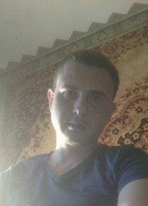 Антон, 33, Россия, Ярцево