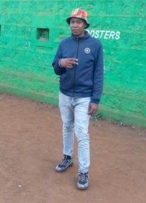 Mkuu, 22, Kenya, Nairobi
