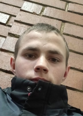 Евгений из Тюмени 21 год