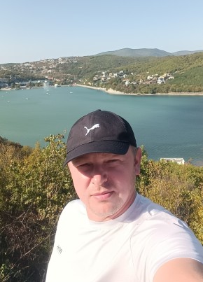 Денис из Старобельска 39 лет