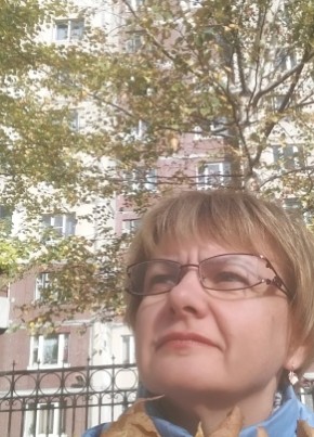 Юлия, 56, Россия, Санкт-Петербург