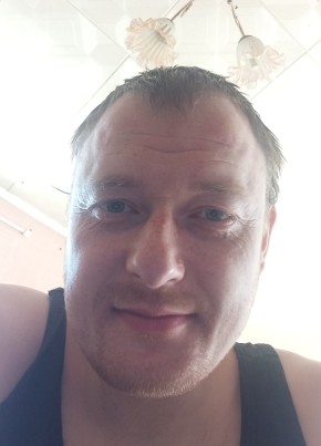 Александр из Жуковския 36 лет
