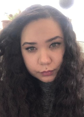 Агата, 29, Россия, Санкт-Петербург