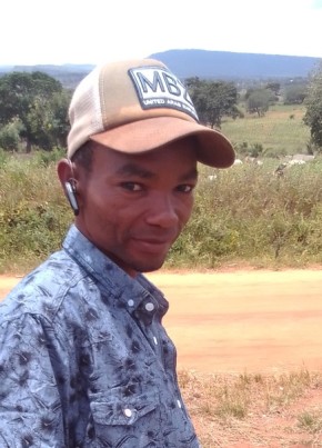 salim kazungu, 31, Kenya, Mombasa