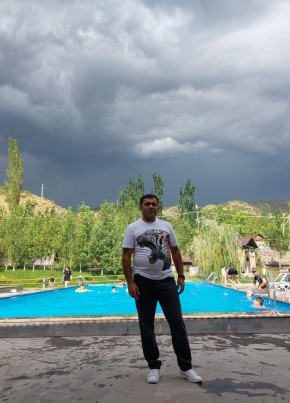 Vagan Martirosyan, 46, Armenia, Yerevan