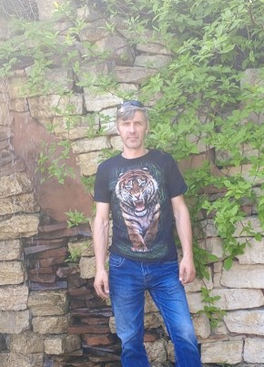 Андрей из Всеволожска 47 лет
