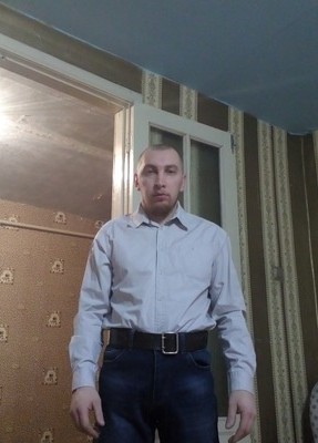 Роман, 33, Россия, Карпинск