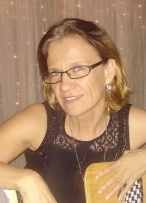 Lana, 54, Uganda, Kampala