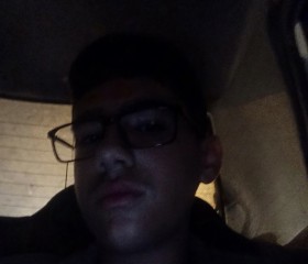 Adrian, 18, Shiraz