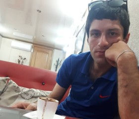 Khan, 31, Sokhumi