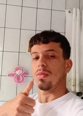 Heliomar pinhero из Viana (Espírito Santo) 20 лет