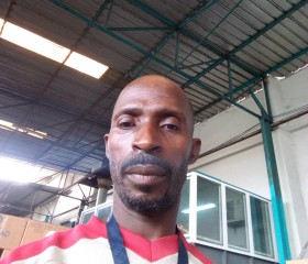  Kaziri Noël , 47 лет, Abidjan