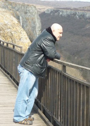 Emil, 48, Република България, Варна