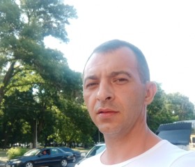 Анатолий, 40 лет, Awans