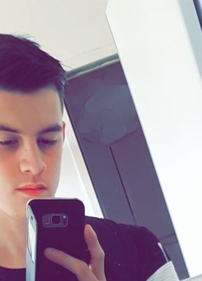 Alex, 27, Switzerland, Vernier