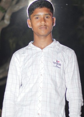 Biltu sarkar, 18, India, Krishnanagar