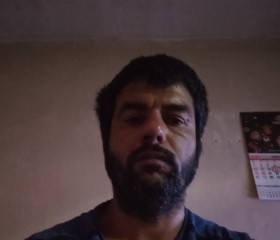 Садо Георгиев, 18, Plovdiv