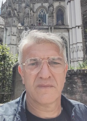 Gio из Wien 49 лет