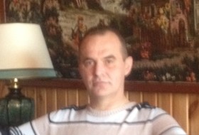 Viktor, 57 - Just Me