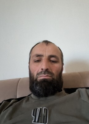 Ризван из Гудермеса 47 лет
