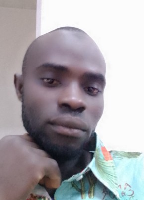 Kareem abdullahi, 35, Nigeria, Abuja