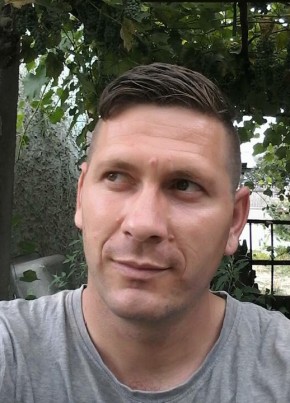 alexandru, 38, Romania, Băleşti