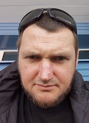 Максим из Мельниково 44 года