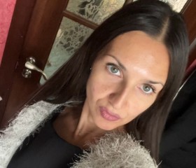 Ирина, 30, Brussels