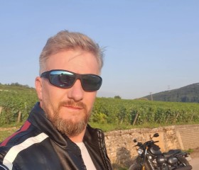 Minimum, 40, London