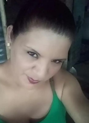 Fernanda morales из San Salvador 46 лет
