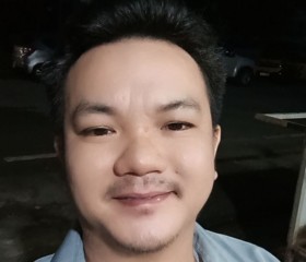 Vang, 37, Ho Chi Minh City