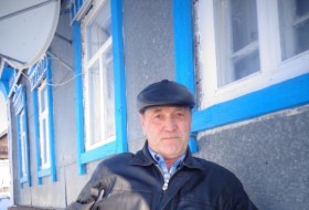 mikhail, 68 - Just Me
