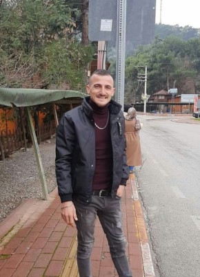 Onur Komaç, 32, Türkiye Cumhuriyeti, Antalya