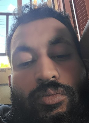 محمد الحسين из بَيْرُوت 29 лет